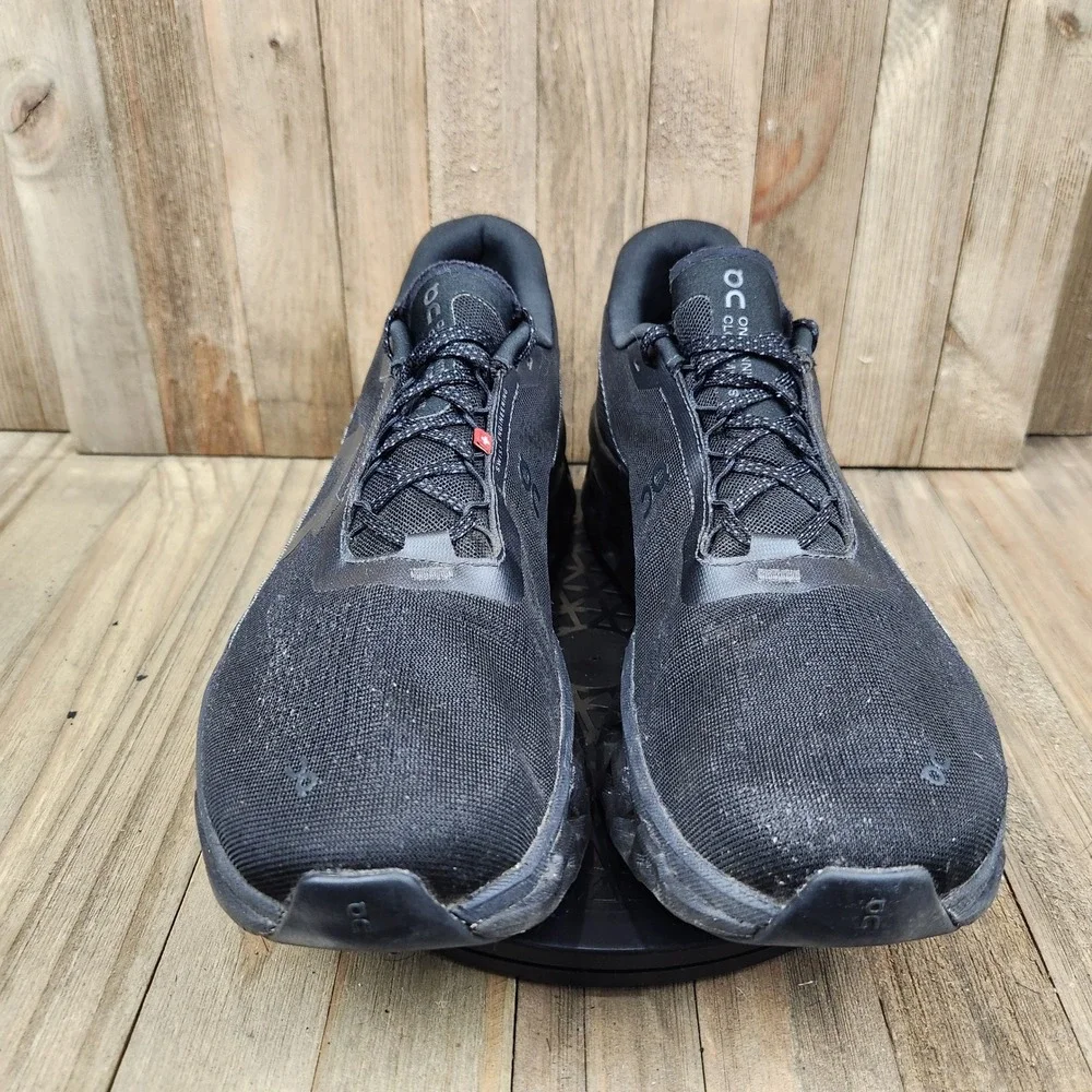 On Running Cloudmonster Mens size 10.5 Triple Black Running Shoes 3ME10121043